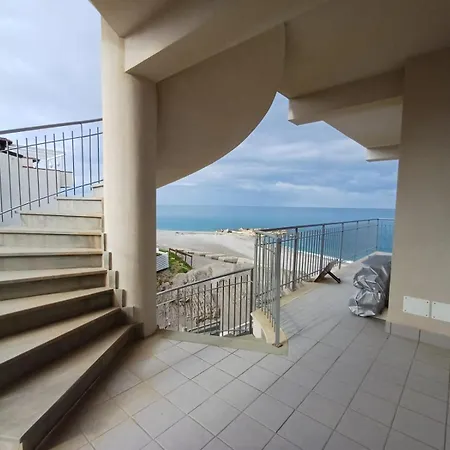 Unmarefuori - A 10mt Dalla Con Accesso Diretto E Parcheggio Gratuito Apartment Capo dʼOrlando